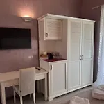 Relais Borgo San Nicolo *
