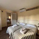 Relais Borgo San Nicolo *