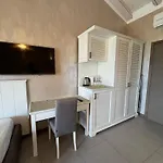 Relais Borgo San Nicolo *