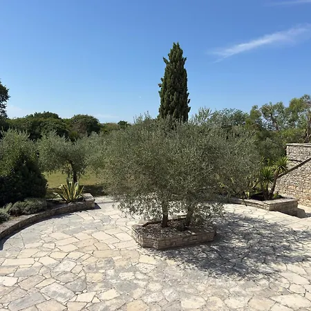 אתר נופש Relais Borgo San Nicolo *